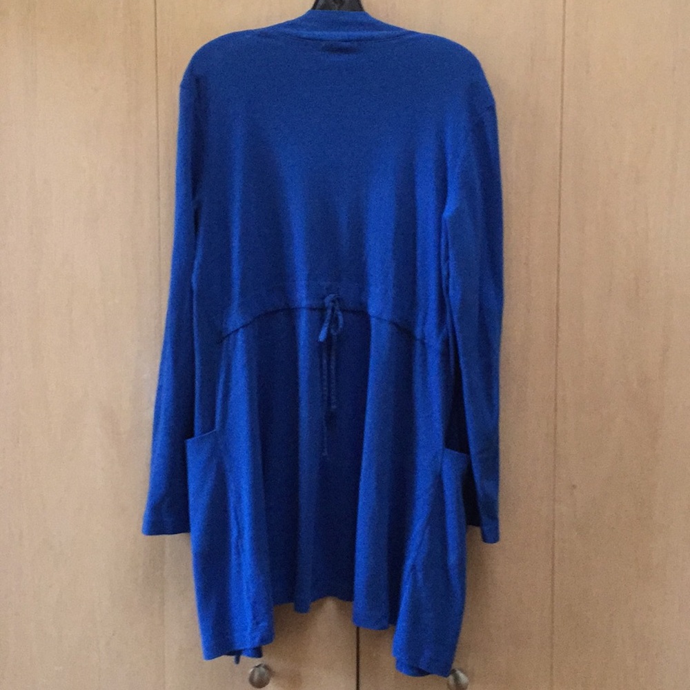 Barbara Lesser blue tunic - Picture 2 of 3